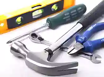 Horsham Handyman - your local handyman in Horsham for big and small jobs in the home and garden. Covering Horsham, Southwater and Broadbridge Heath